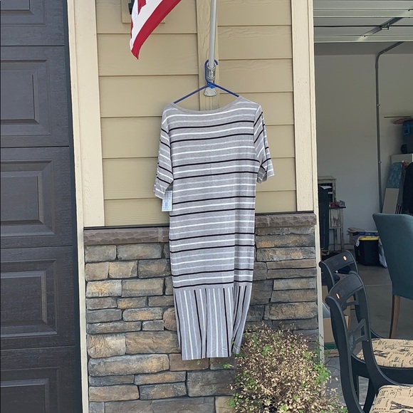 Lularoe nwt xl striped Julia. Black, grey, white. - Picture 2 of 2